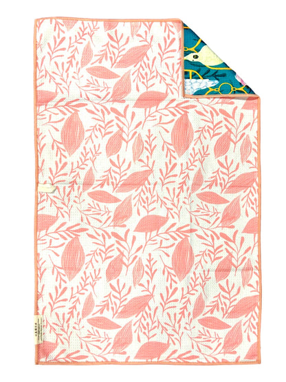 Bouffant: Reversible Hand Towel: Turquoise/White/Pink / 19x29 in / Hand Towel