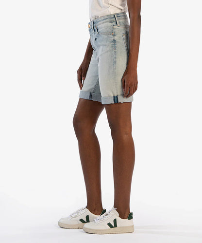 Cathrine boyfriend rolled up shorts