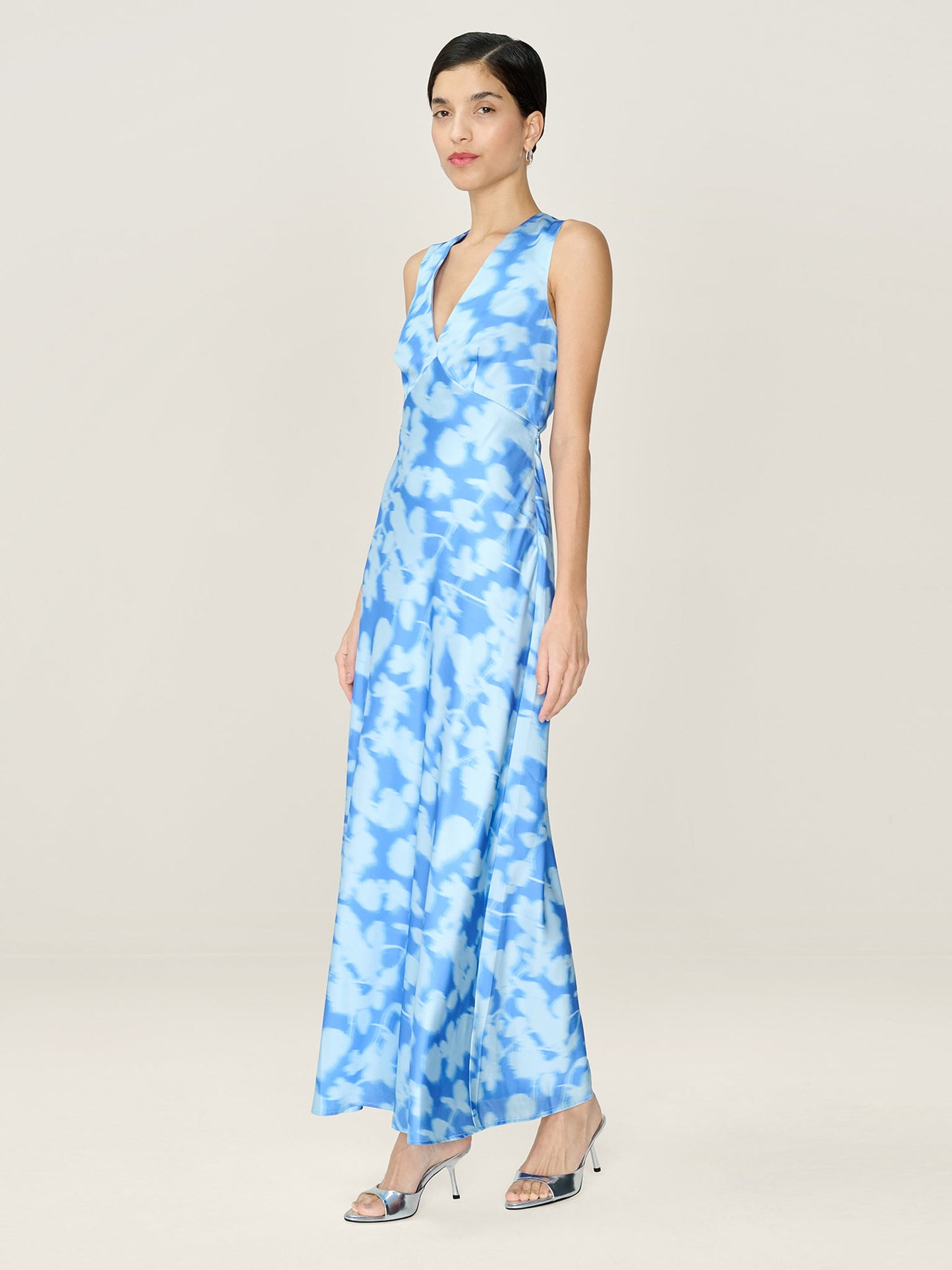 Nova Dress in Blurred Floral Blue