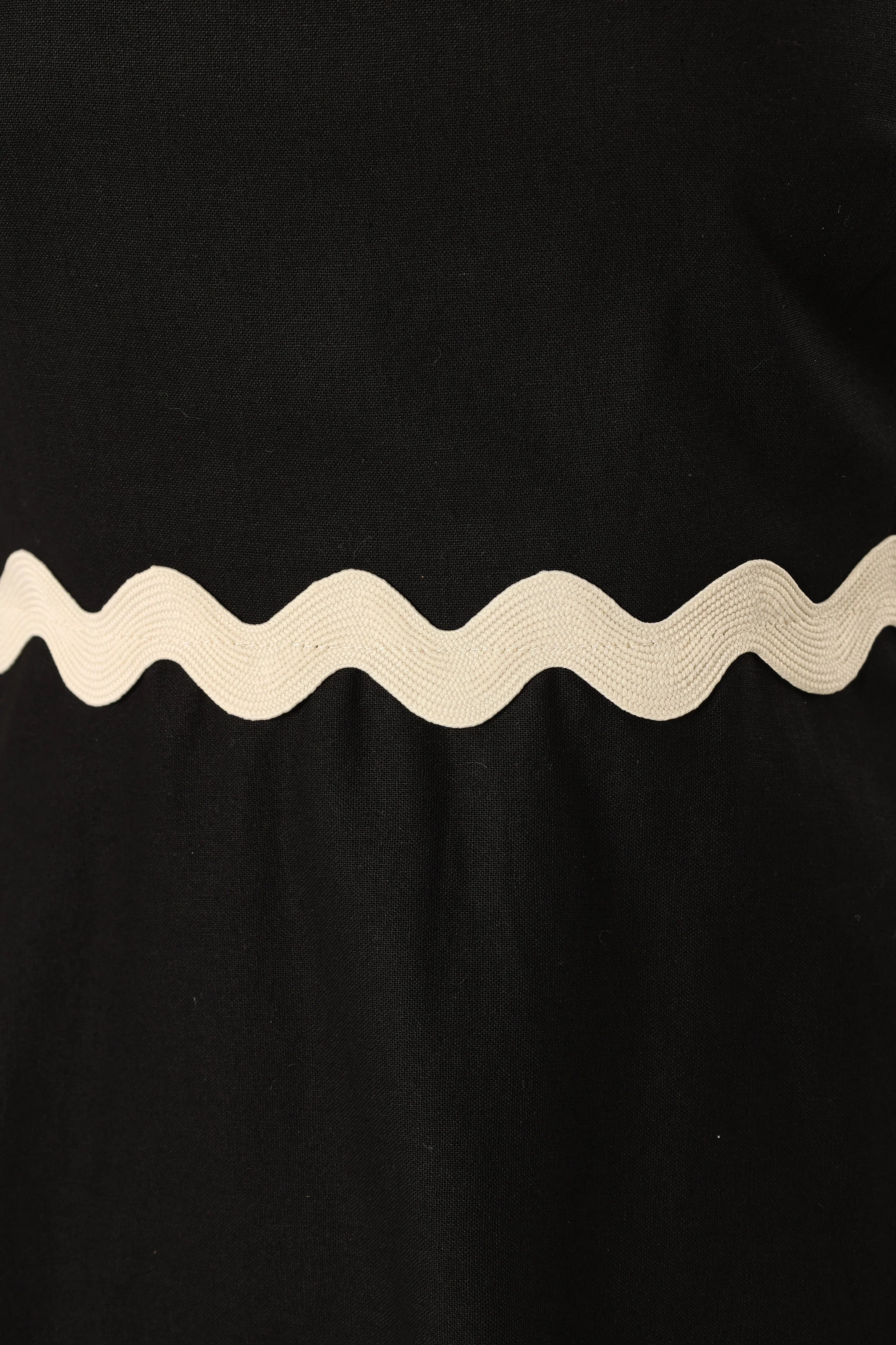 Mollymook Top - Black Cream