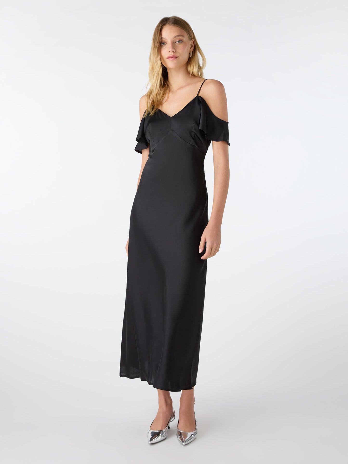 Anthia Drop Shoulder Midi Dress in Black