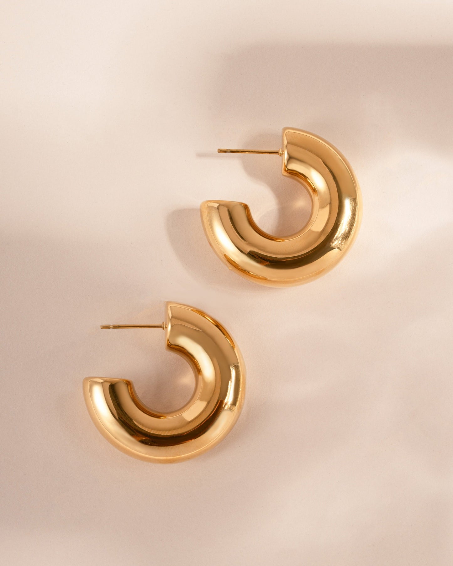Riley Tube Hoops