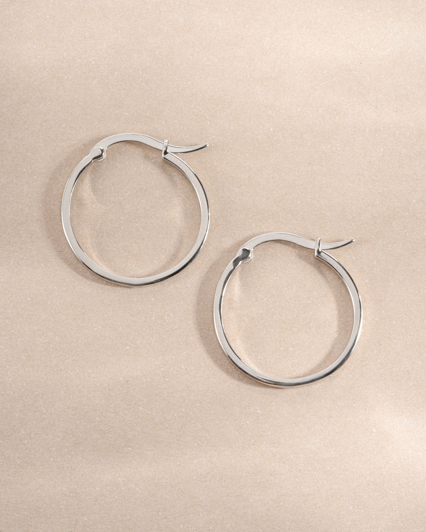 18mm Flat Hoops