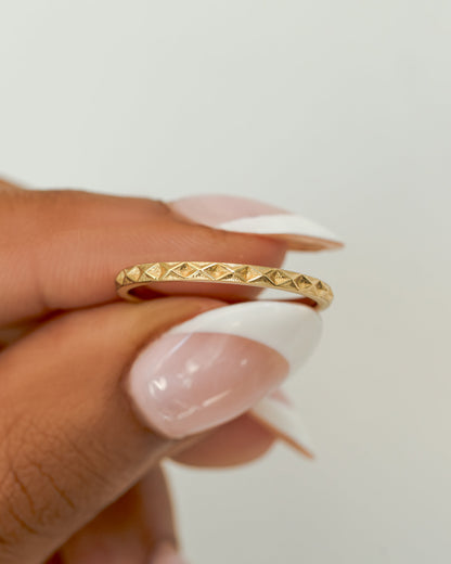 Simple Geometric Stacking Ring