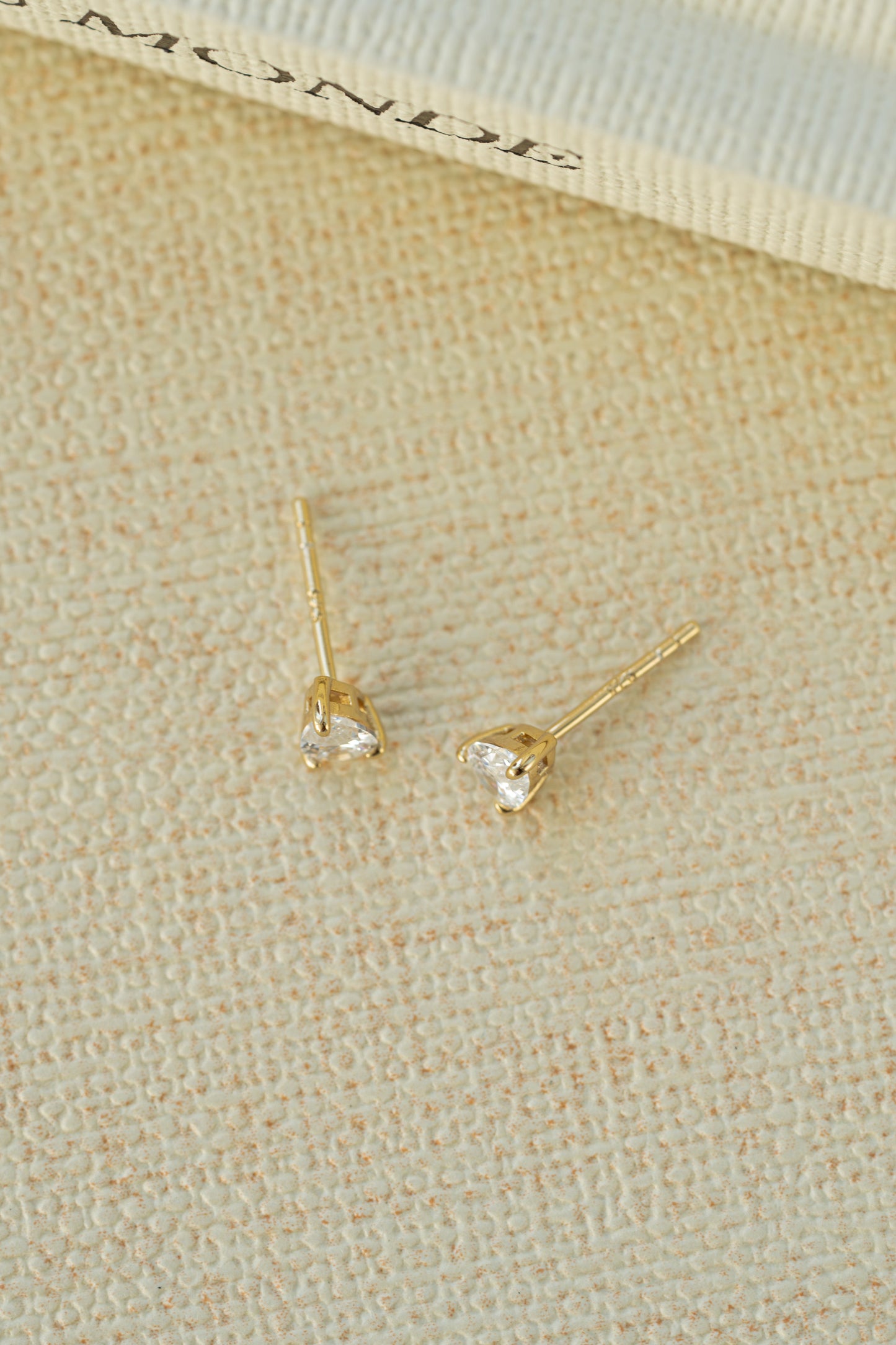 4x6mm Pear Studs