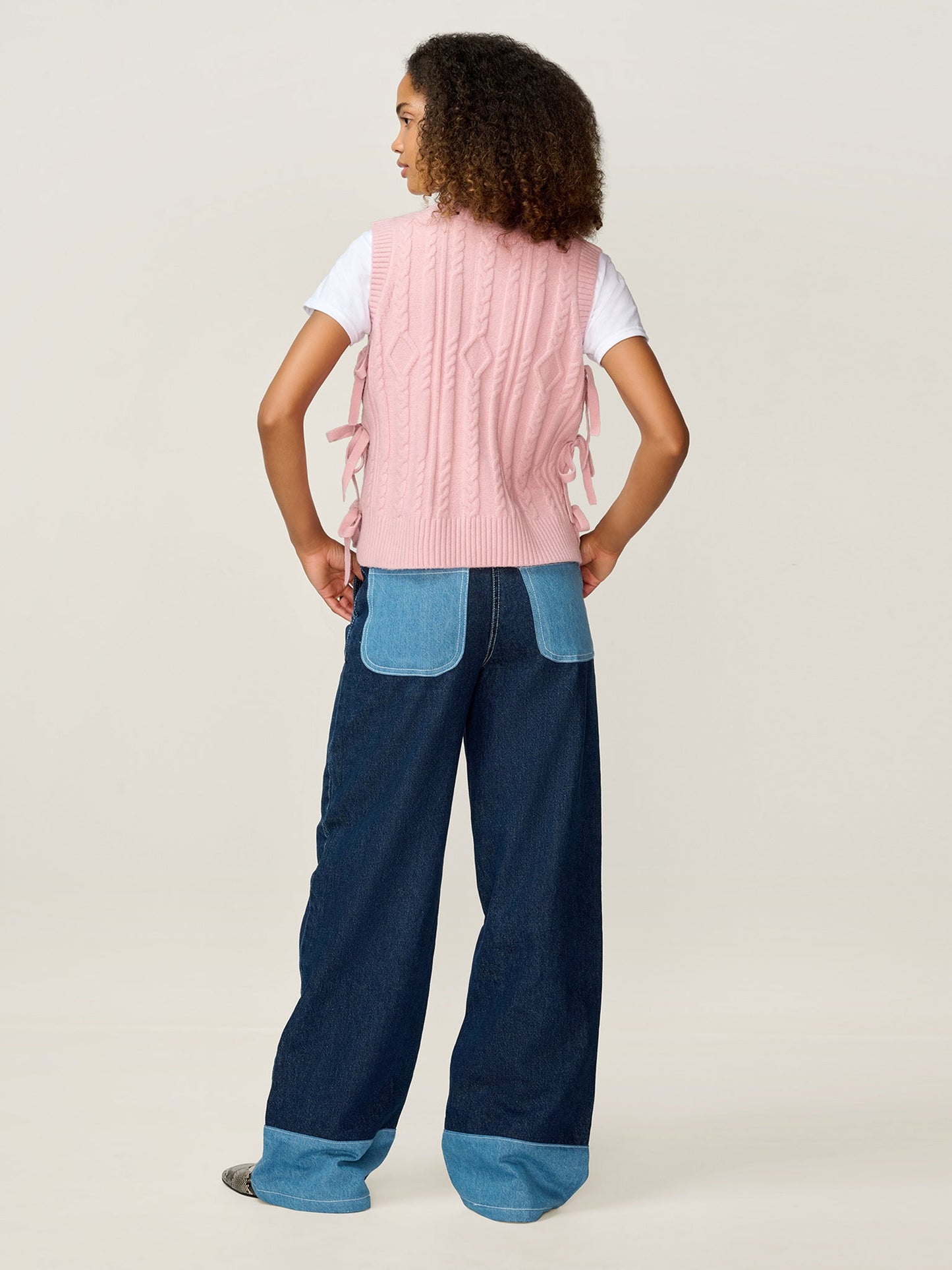 Rufus Cable Bow Side Vest in Light Pink