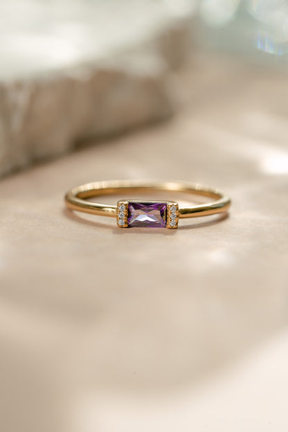 Amethyst Simple Baguette Ring