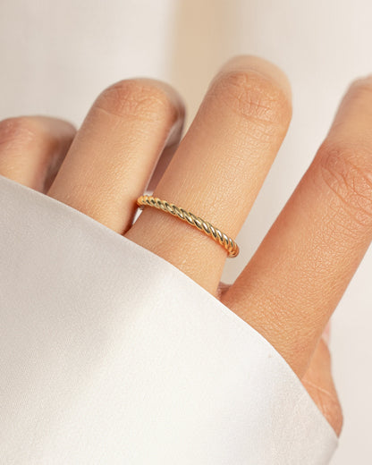 Thick Spiral Ring